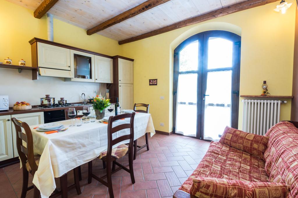 Agriturismo Alla Poncia Gravedona Rum bild