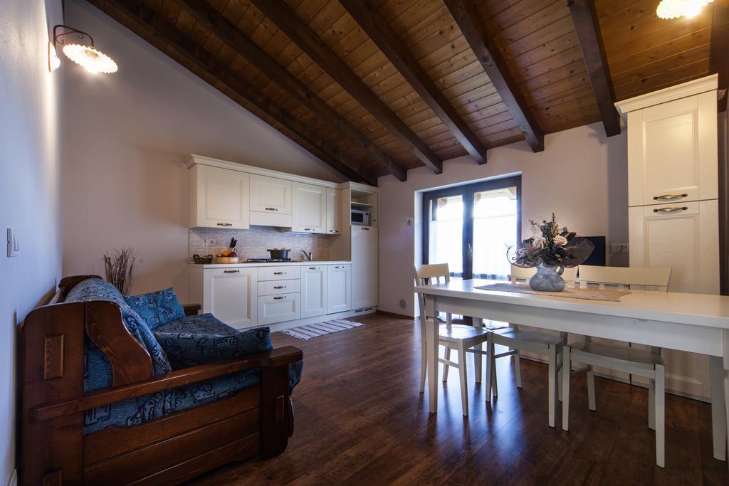 Agriturismo Alla Poncia Gravedona Exteriör bild