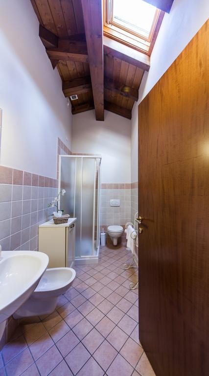 Agriturismo Alla Poncia Gravedona Exteriör bild